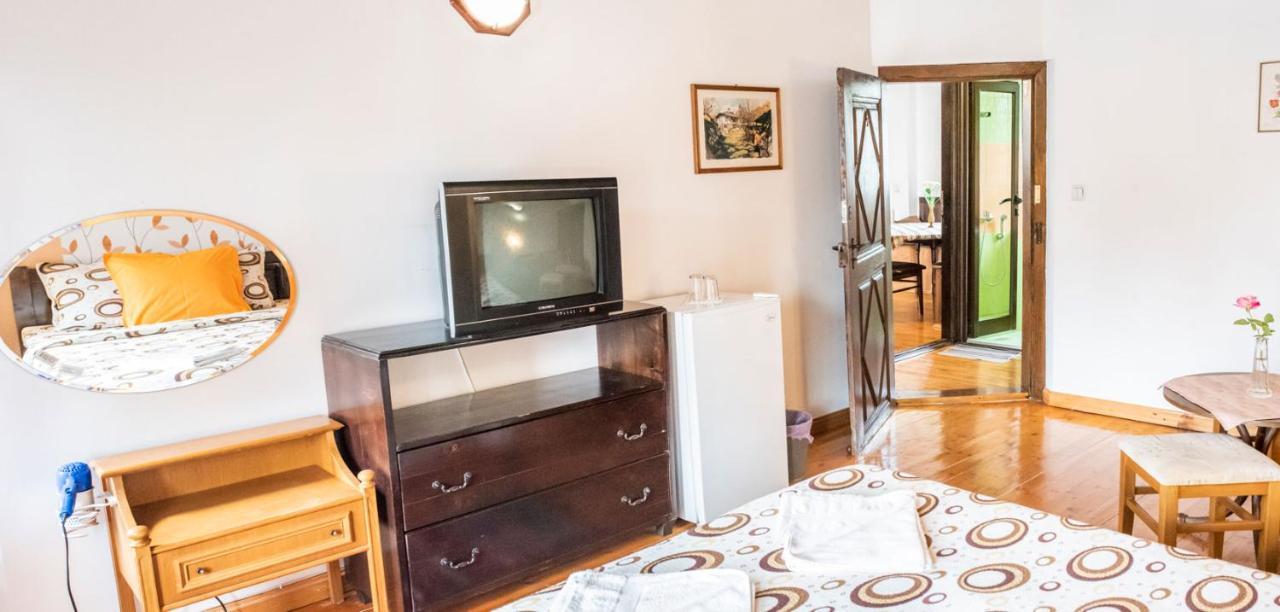Kazasovata Guest House تريفنا المظهر الخارجي الصورة
