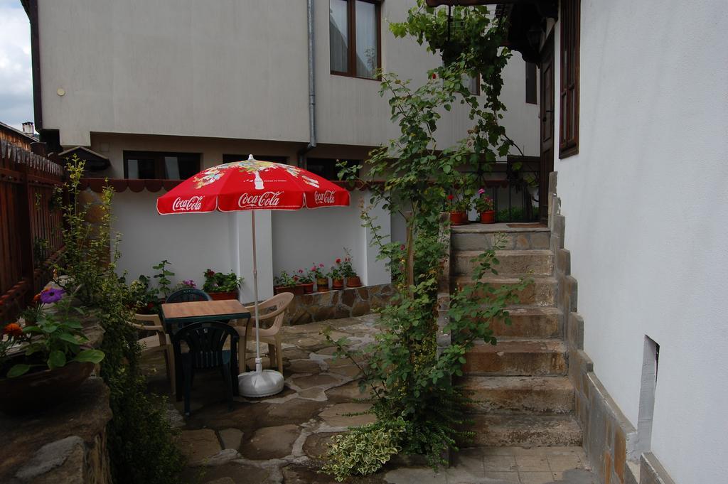 Kazasovata Guest House تريفنا الغرفة الصورة