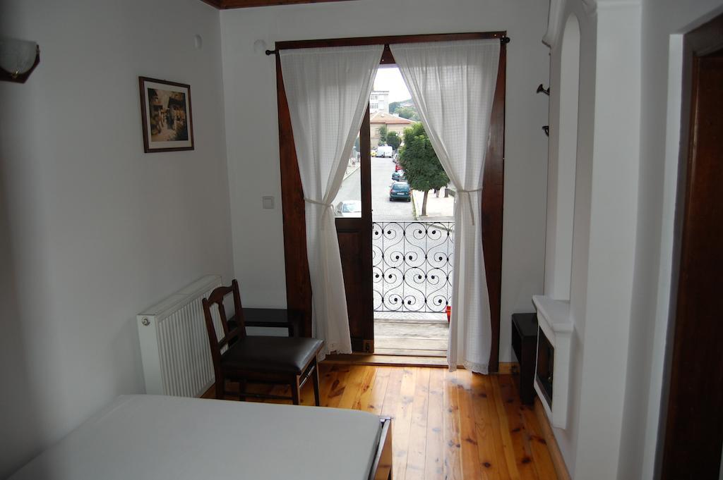 Kazasovata Guest House تريفنا الغرفة الصورة