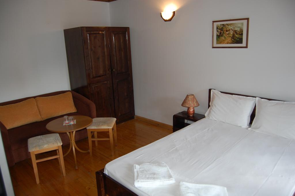 Kazasovata Guest House تريفنا المظهر الخارجي الصورة