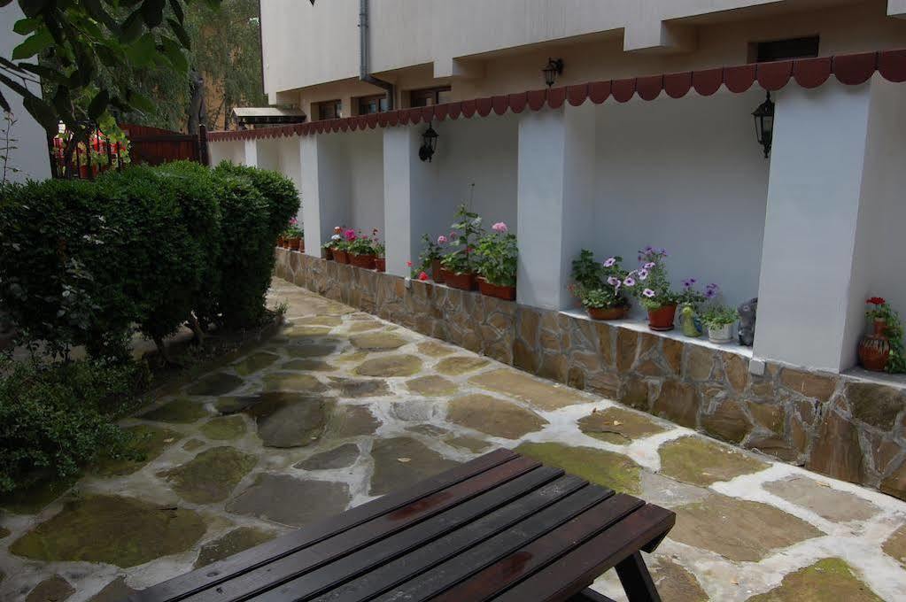 Kazasovata Guest House تريفنا المظهر الخارجي الصورة
